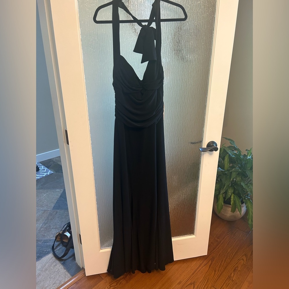 NWT Black Floor Length Strappy NIKI (By NIKI LIVAS) Gown